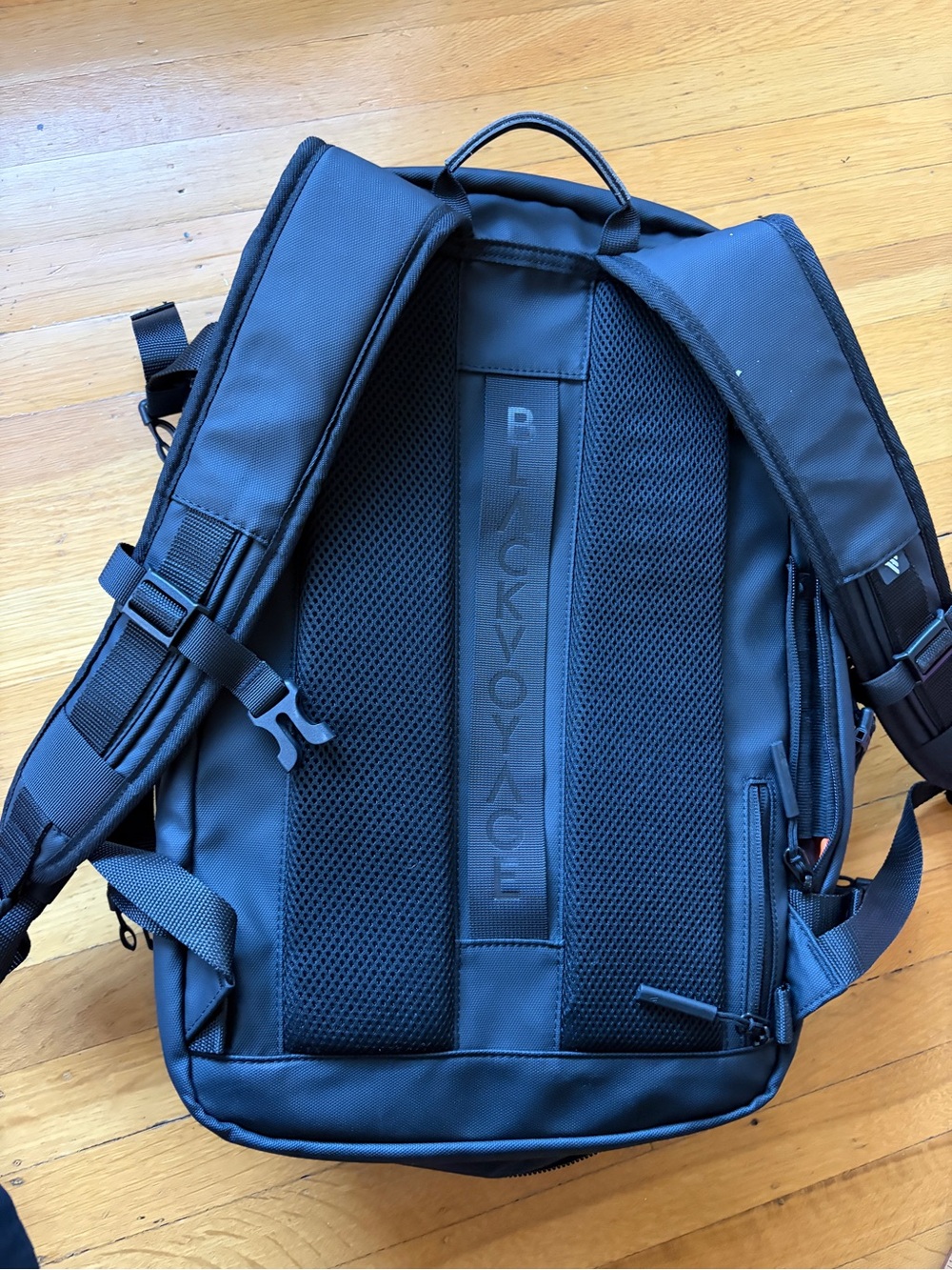 Black Voyage Aero Pro vacuum-seal Travel Backpack USB lock minimalist high tech
